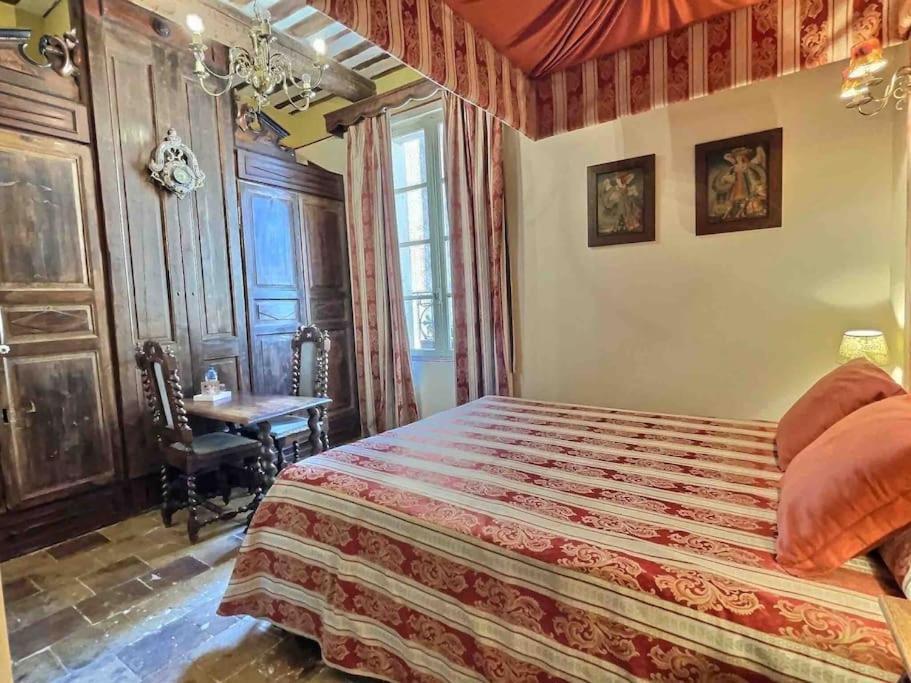 Chez Lydia - Osez La Vie De Chateau ! Pont Du Gard, Uzes Ремулін Екстер'єр фото