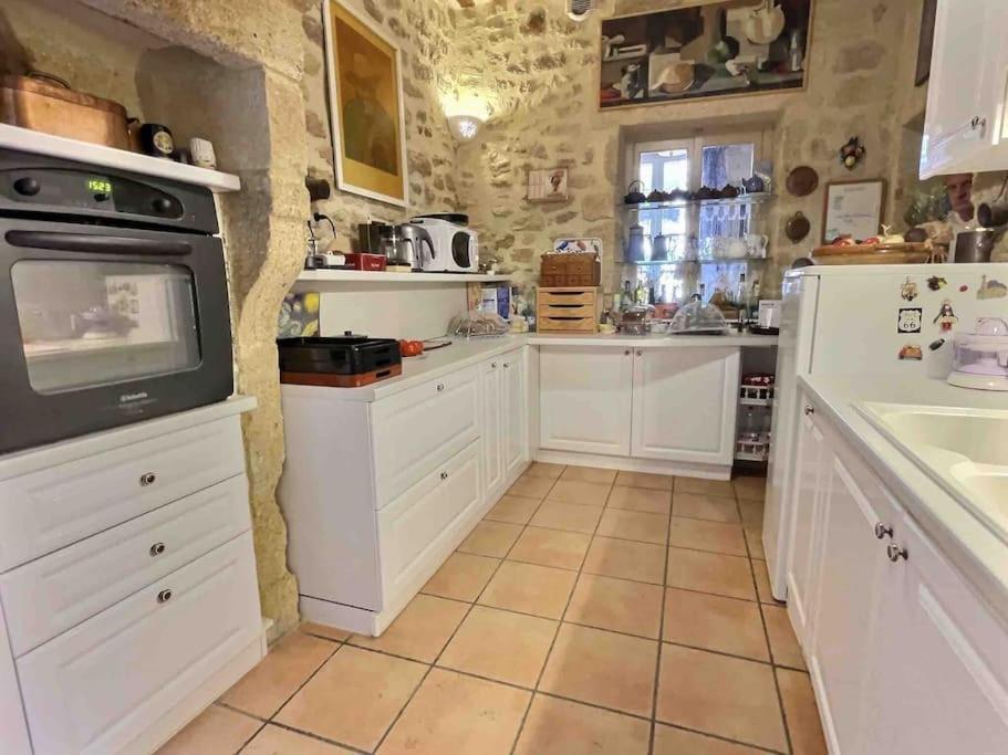 Chez Lydia - Osez La Vie De Chateau ! Pont Du Gard, Uzes Ремулін Екстер'єр фото